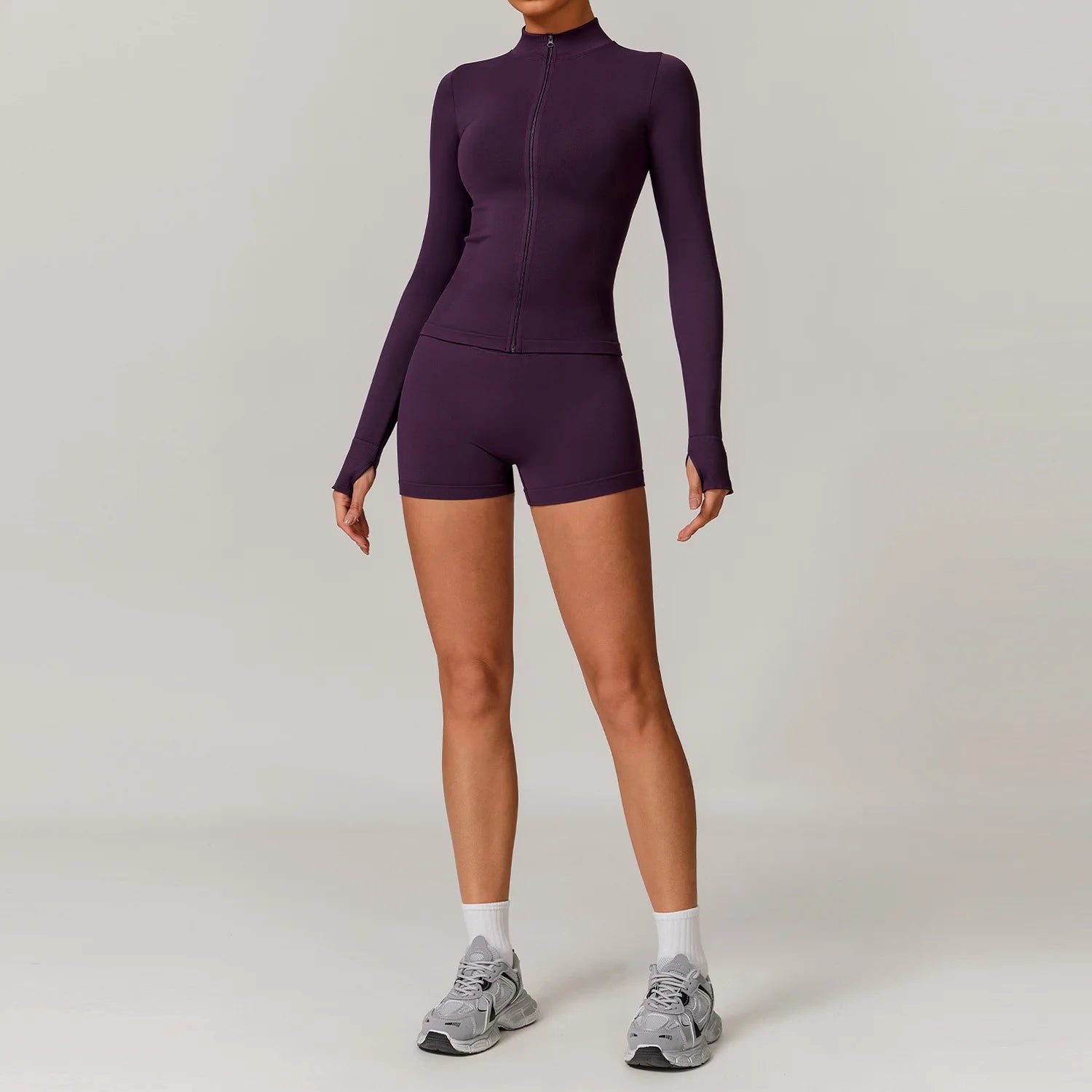 Conjunto Feminino de Treino 2 ou 3 Peças em Poliéster e Elastano – Eva