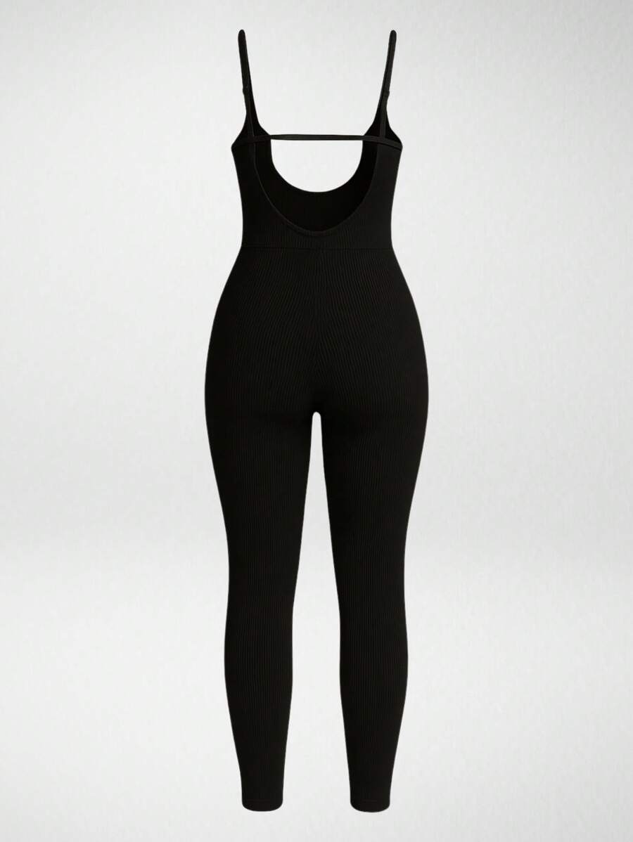 Macacão Feminino com Alcinha Fina e Costas Abertas – Eliana