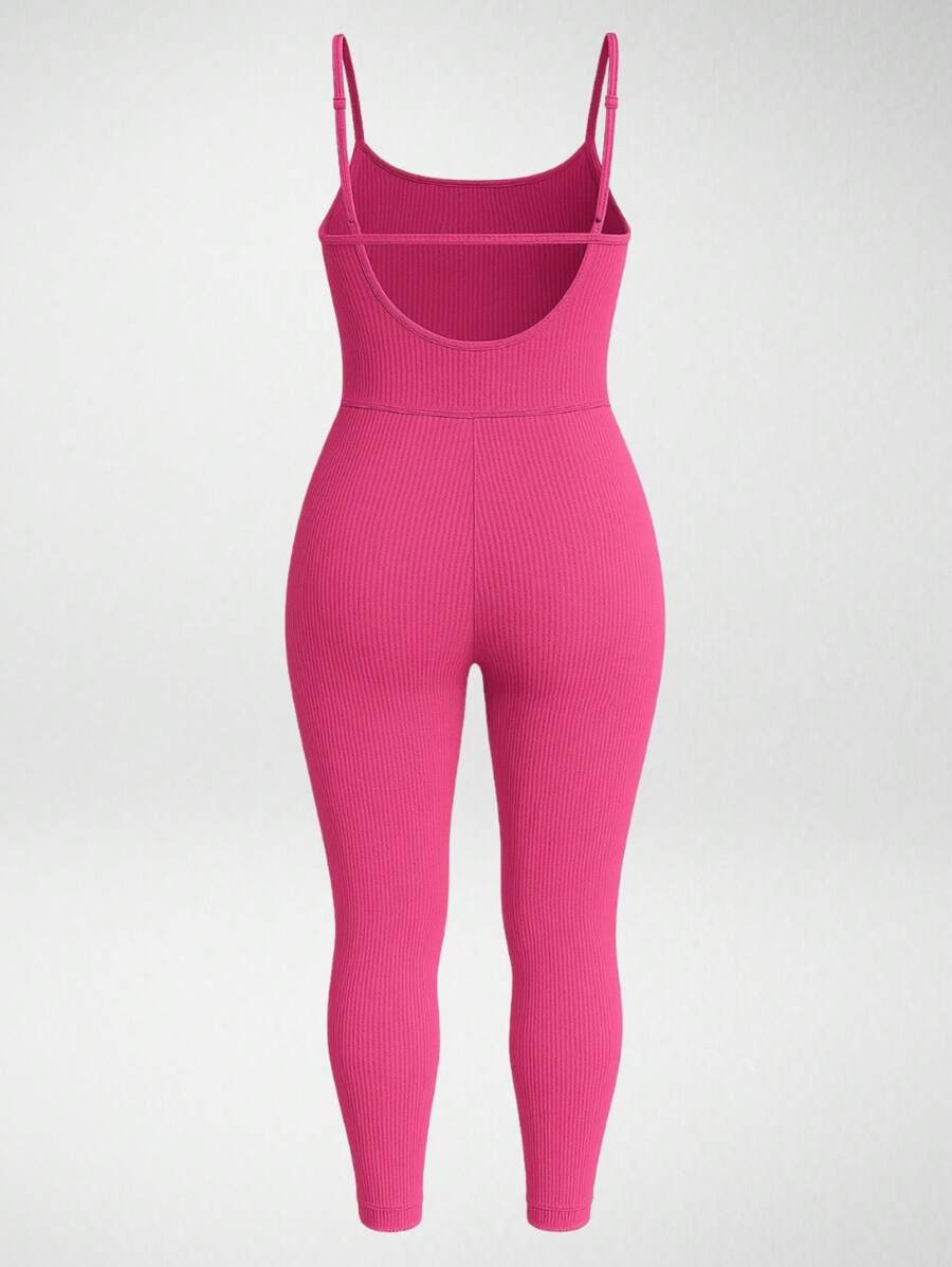 Macacão Feminino com Alcinha Fina e Costas Abertas – Eliana