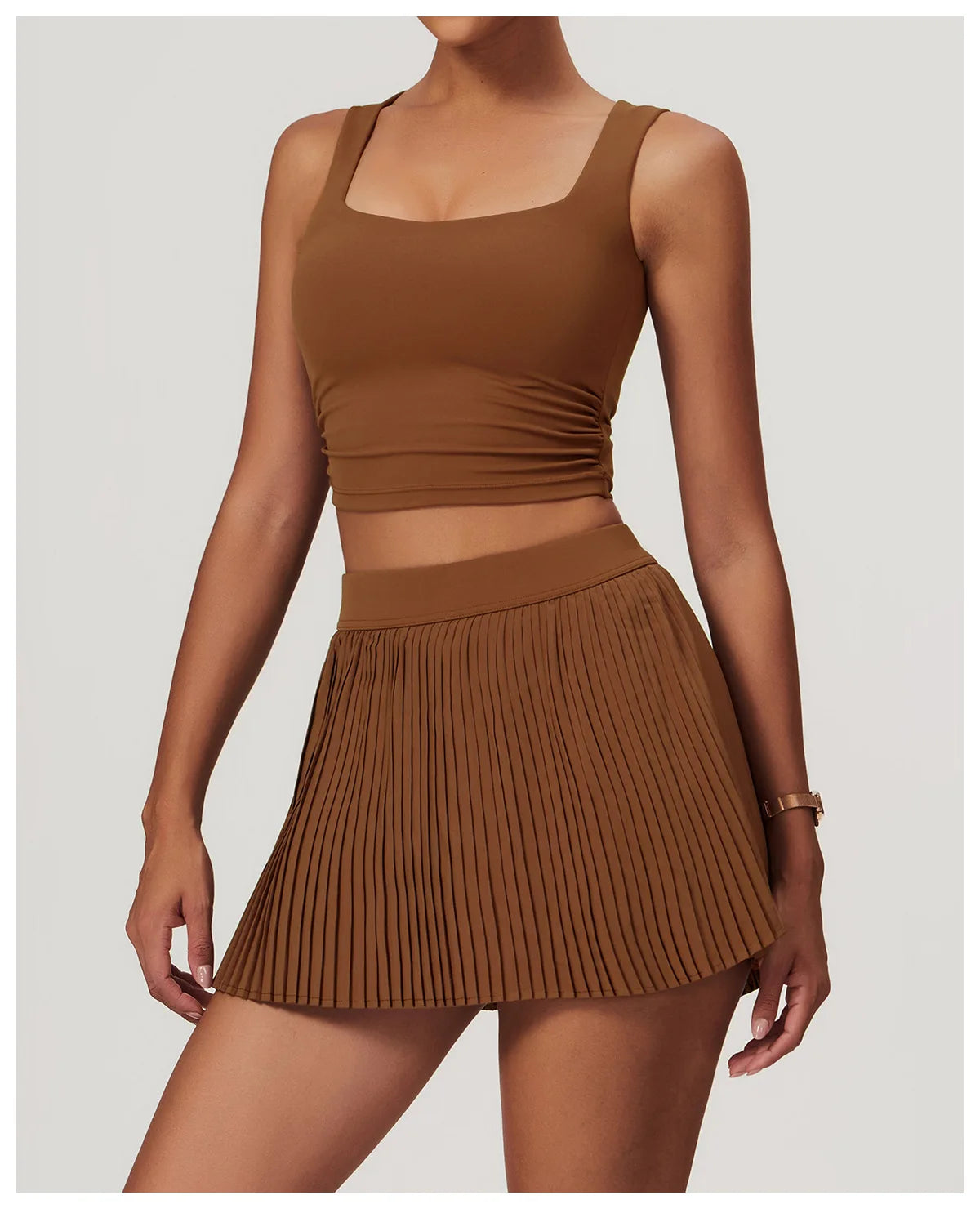 Conjunto Feminino Rose – Shorts Saia Plissado e Cropped em Poliéster e Elastano