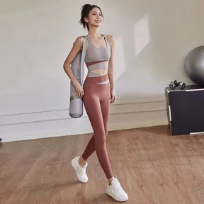 Conjunto Feminino de Treino Rafa – Top e Legging em Poliéster e Elastano