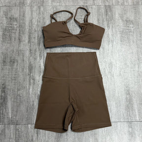 Conjunto Feminino de Treino com Top Cruzado e Legging em Poliamida – Pietra