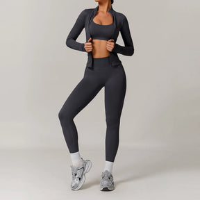 Conjunto Feminino de Treino 2 ou 3 Peças em Poliéster e Elastano – Eva