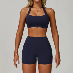 Conjunto Feminino de Treino com Top e Legging Flare em Poliamida – Shorts