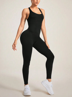 Macacão Feminino de Treino Preto com Modelagem Ajustada e Alças Finas – Deisy